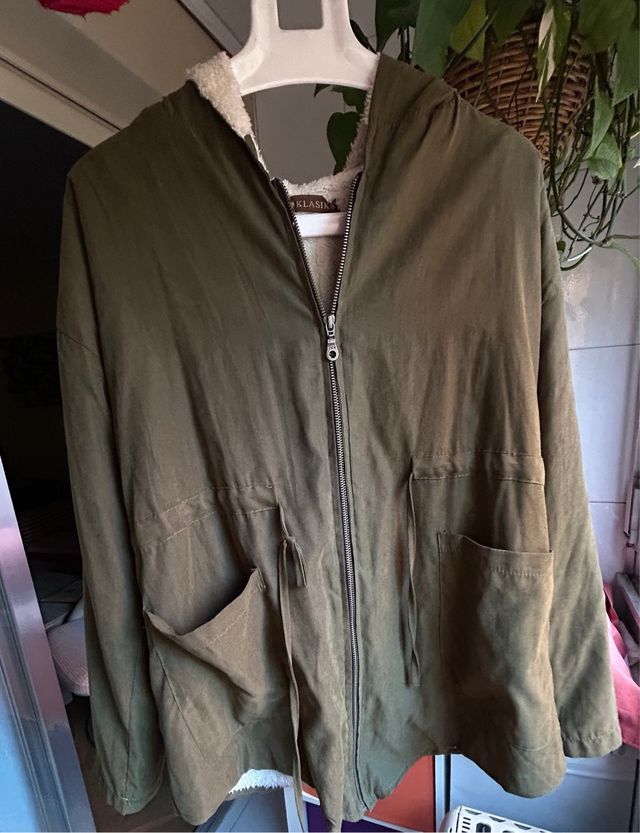 Chaqueta verde entretiempo con borreguillo