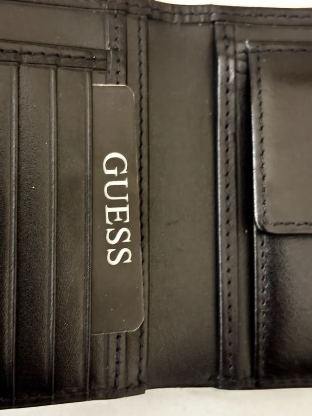 Portafoglio Guess Nero Coccodrillo