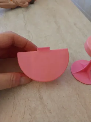 Sgabello Barbie e consolle trucchi rosa