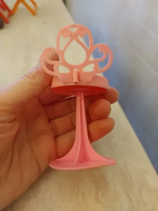 Sgabello Barbie e consolle trucchi rosa