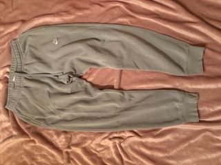 Pantaloni Nike verdi chiari