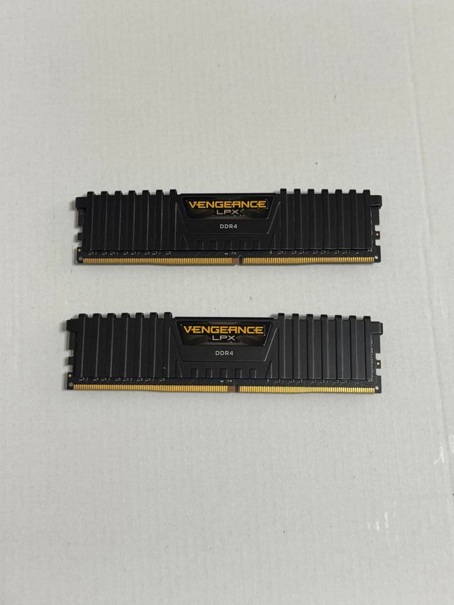 Corsair Vengeance LPX DDR4 16GB