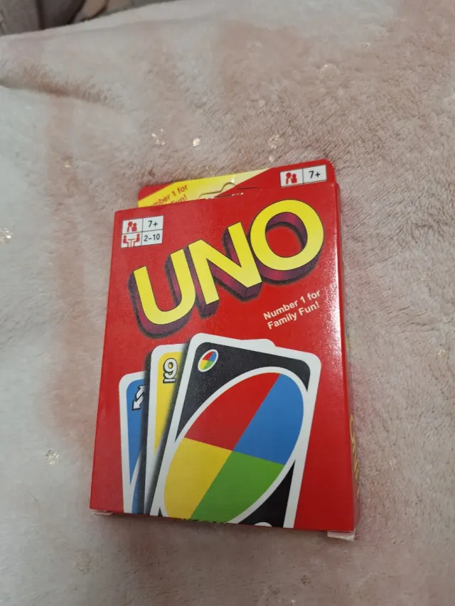 Juego de cartas UNO sin estrenar