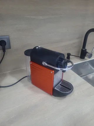 Cafetera Nespresso Krups Roja