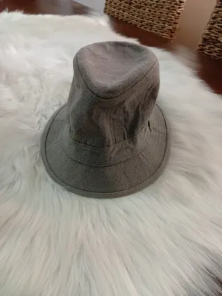 Sombrero gris