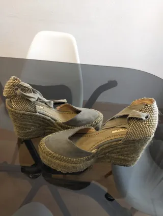 Zapatos de cuña CORINA verde oliva