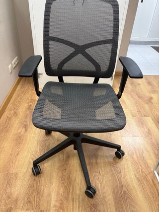 OFERTA!!Silla de oficina ergonómica ajustable.