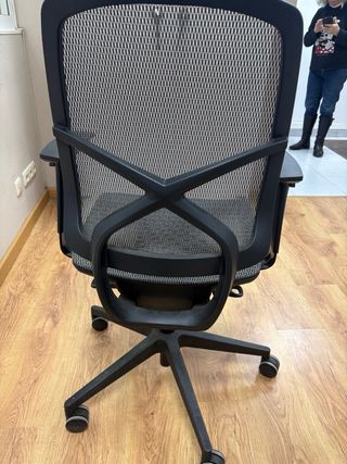 OFERTA!!Silla de oficina ergonómica ajustable.