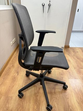 OFERTA!!Silla de oficina ergonómica ajustable.