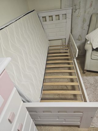 Habitación infantil niña madera maciza