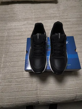 SKECHERS GOODYEAR WATER REPELENT