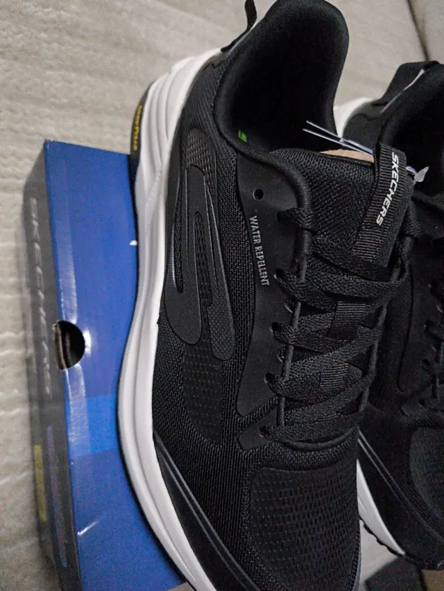 SKECHERS GOODYEAR WATER REPELENT