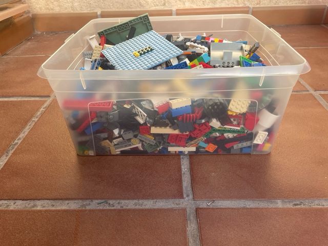 Caja grande piezas LEGO