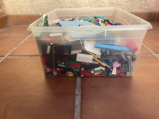 Caja grande piezas LEGO