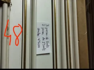 Lote molduras blancas y doradas