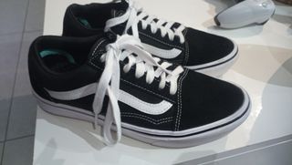 Zapatillas Vans Old Skool Negras y Blancas