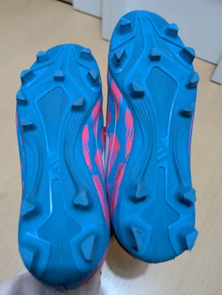 Botas de fútbol Adidas F50 Club FxG J