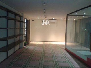 Local comercial en venta en Casc Antic en Igualada