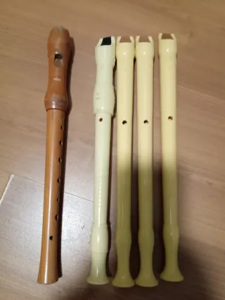 Lote de 5 flautas dulces