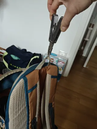 LEATHERMAN CS4 Multitool