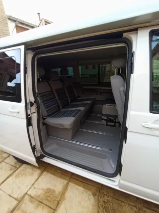 Volkswagen California 2011