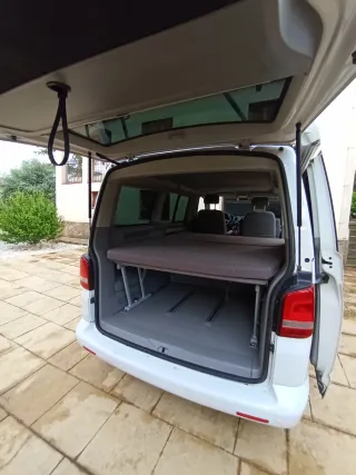 Volkswagen California 2011