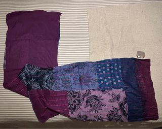 Fular morado y azul sin usar con etiqueta