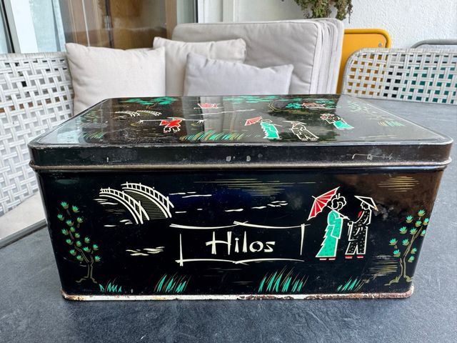 Caja de chapa Hilos
