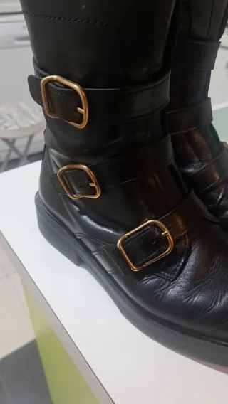 Botines piel ALPE mujer negros. Suela perfecta.