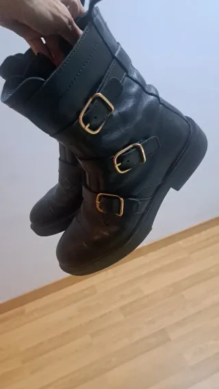 Botines piel ALPE mujer negros. Suela perfecta.