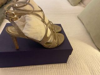 Sandalias Stuart Weitzman T37 Doradas