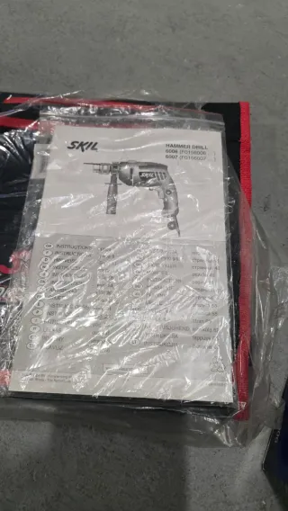 Taladro SKIL 550W con maletín organizador