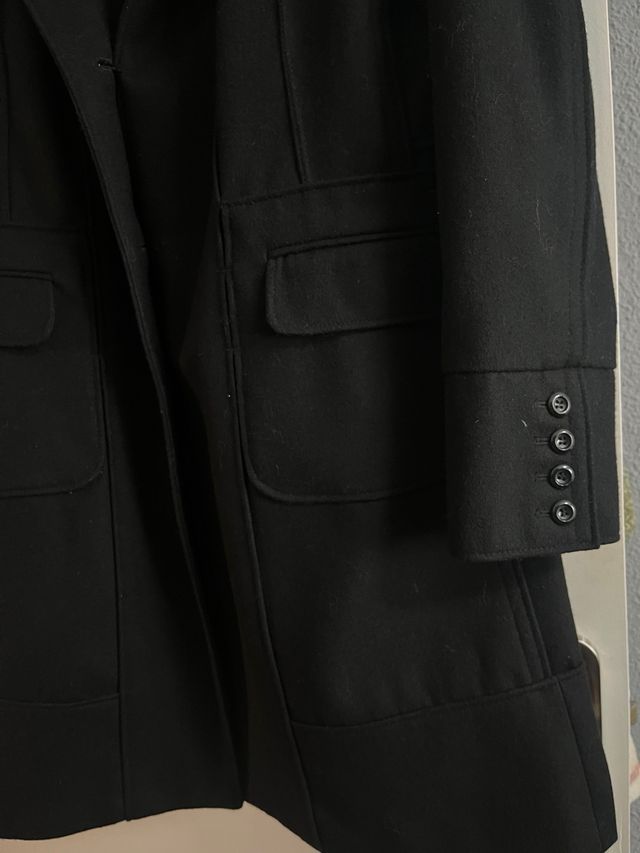 Elegante abrigo negro El Corte Inglés