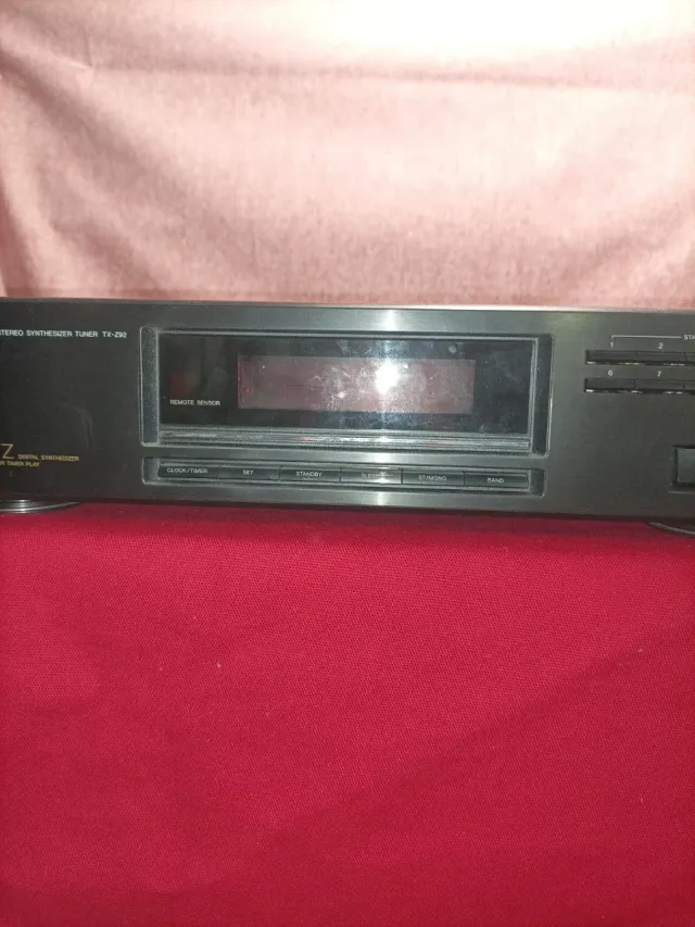 Aiwa Stereo Synthesizer Tuner TX-100