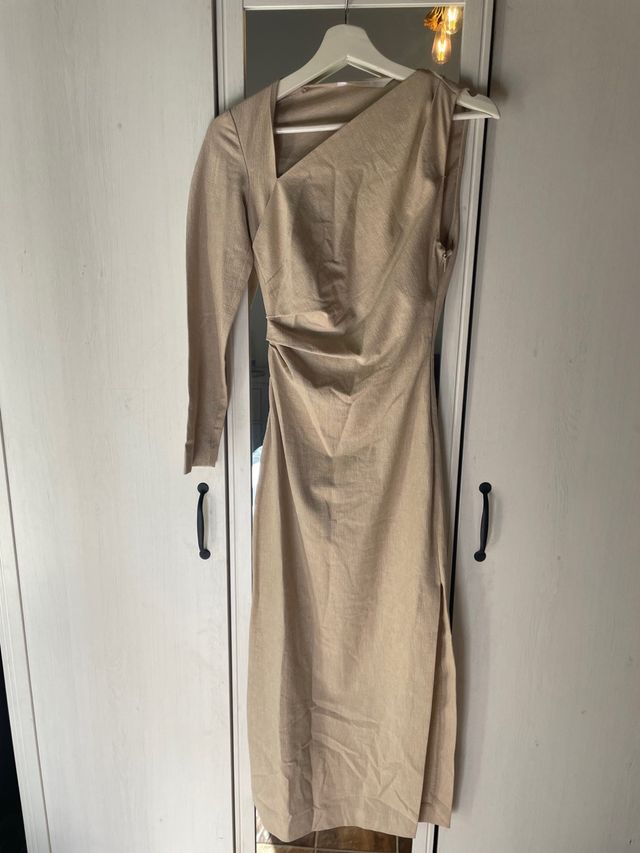 Vestido largo beige drapeado