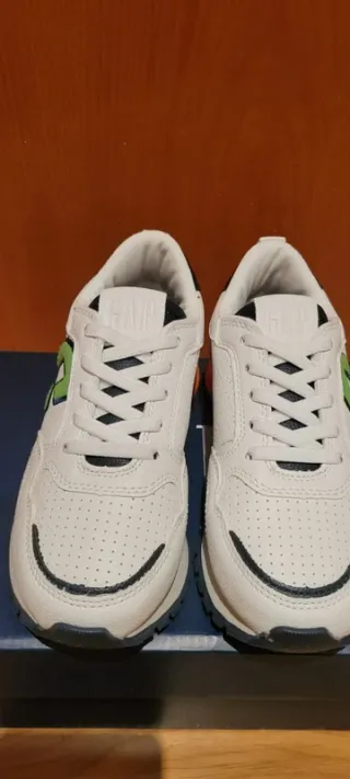 GAP Sapatilhas Novas Brancas e Verdes Tamanho 30