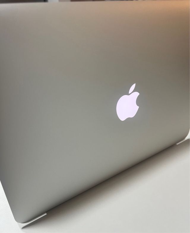 MacBook Air 13” 2017 Plata