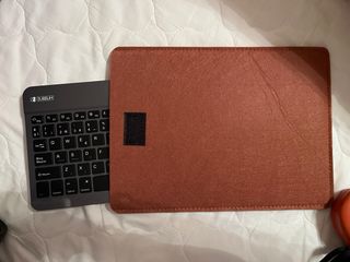 Funda fieltro tablet / iPad marrón nueva