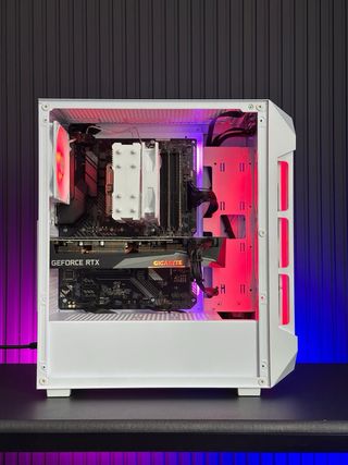 PC Gaming RTX 3070 8GB +R5 5500 +16GB RAM+NMVE 500