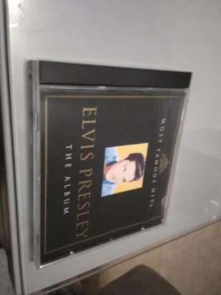 2 CDs Elvis Presley - The Album