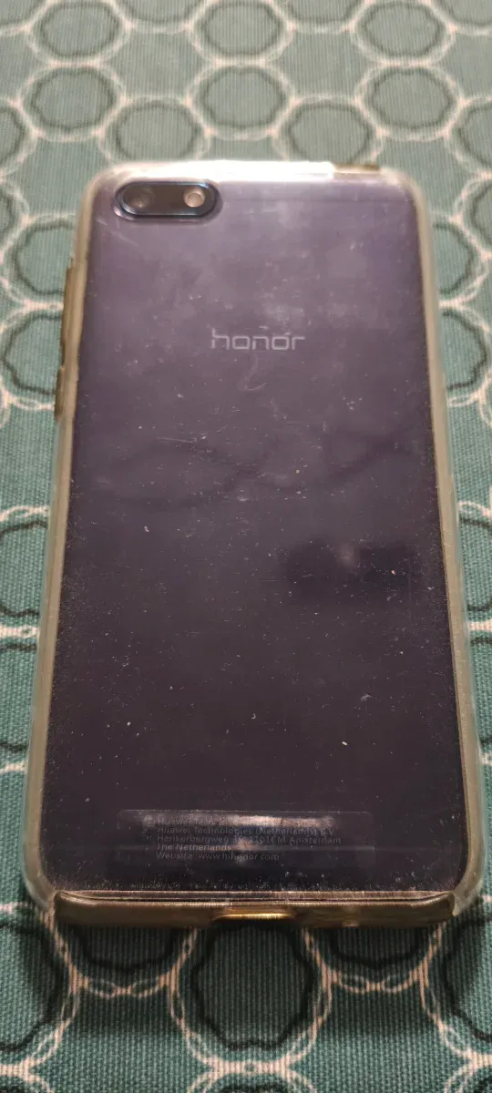 Honor 7s