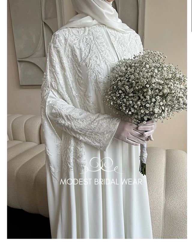 Vestido y capa Modest Bridal talla XXL