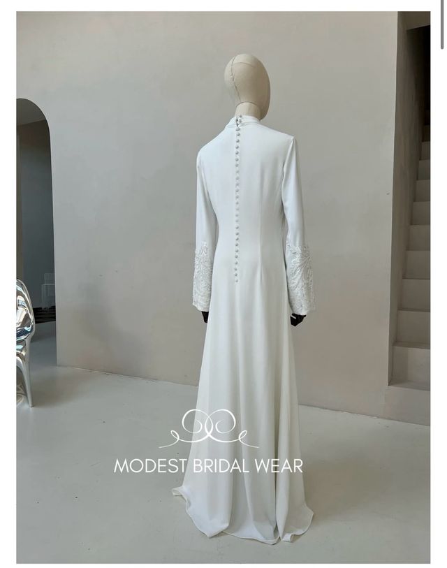 Vestido y capa Modest Bridal talla XXL