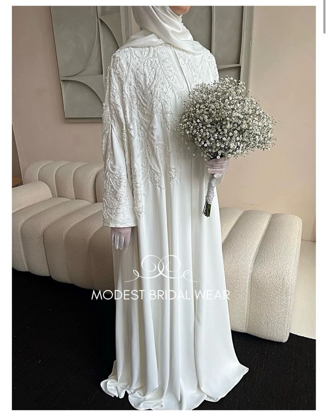 Vestido y capa Modest Bridal talla XXL
