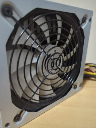 Fuente Alimentación Tacens Radix III 520W
