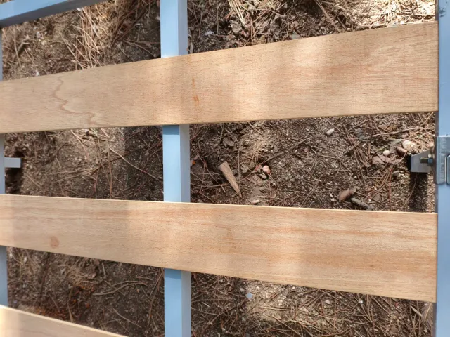 Somier de lamas con patas