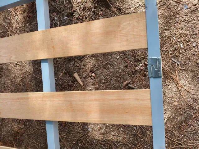 Somier de lamas con patas