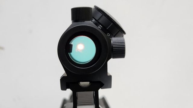 Mira punto rojo T1 + elevador de mira.