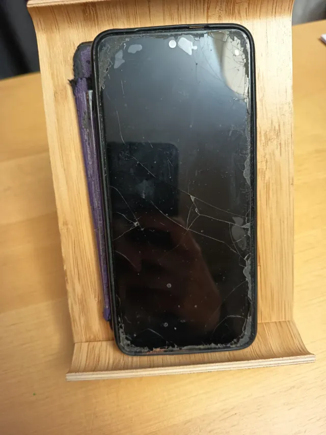 Soporte de madera para tablet/ movil