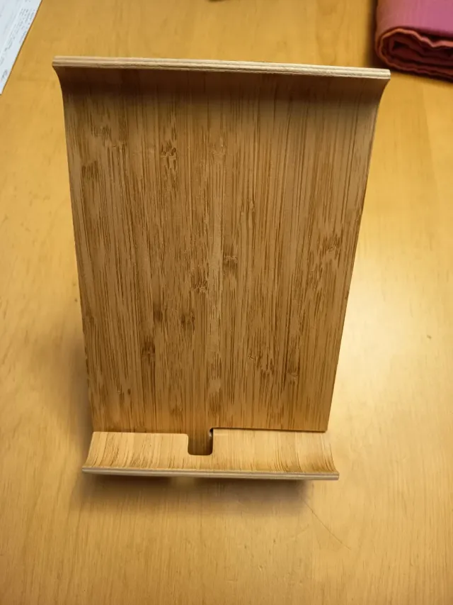 Soporte de madera para tablet/ movil